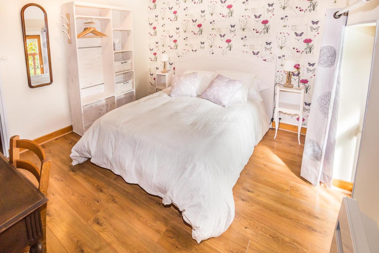 Entre Canal Et Vignes Bed & Breakfast Escolives-Sainte-Camille Ngoại thất bức ảnh